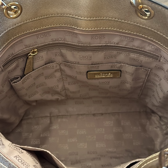 Michael Kors tote - Picture 3 of 3